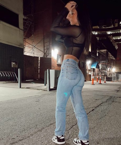Nahá fotka uniklých OnlyFans od Emma Trout