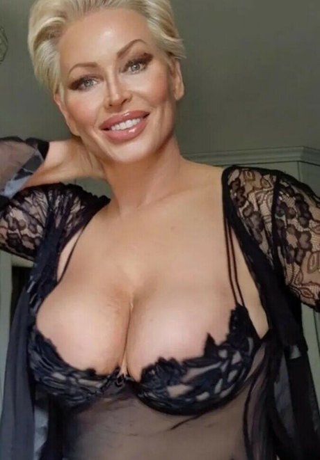 Nagie wyciekłe zdjęcie OnlyFans od Cherivi