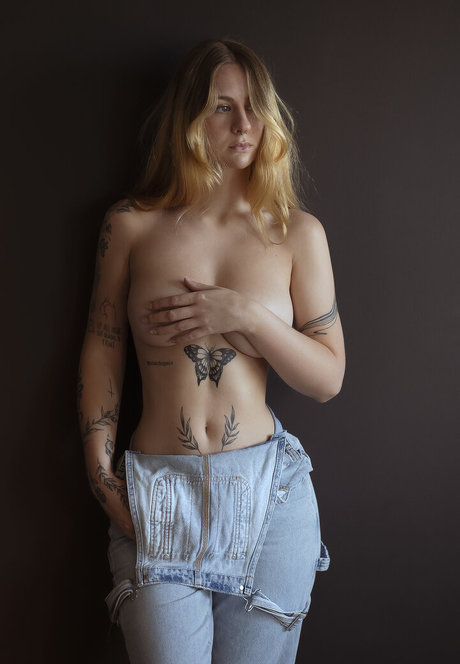 Naakte gelekte OnlyFans-foto van Sorumeito
