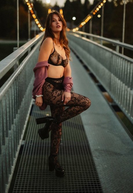 Cynthiabrunette96