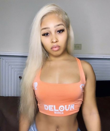 Naken lekkede OnlyFans-bilde av Dominique Danielle