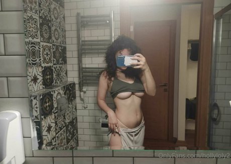 Hollyloly2