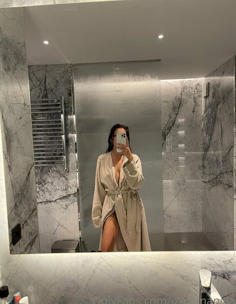 Izemmaniaa OnlyFans