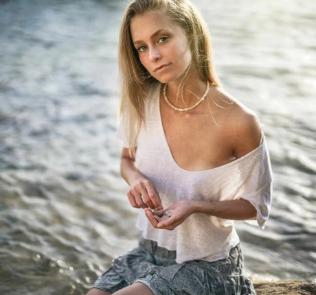 Nahá fotka uniklých OnlyFans od Elabarkay