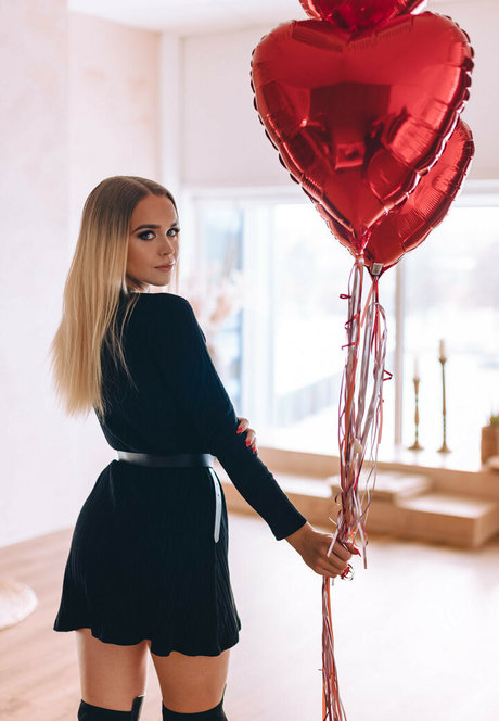 Naken lekkede OnlyFans-bilde av Desiree Mumm