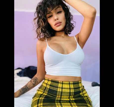 Ninamorelo  nude leaked OnlyFans photo