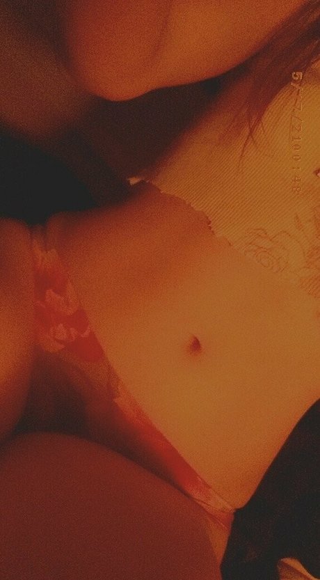 Naken läckt OnlyFans-bild av Aurieleann
