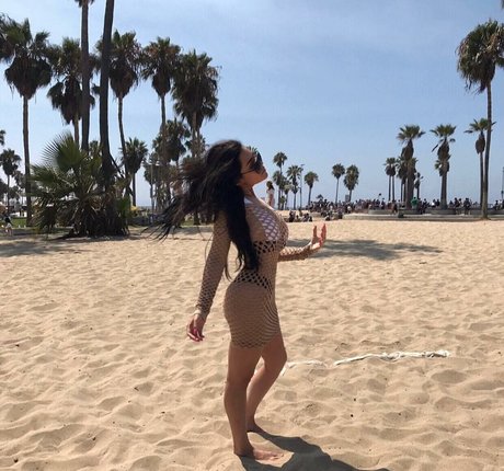 Samantha L