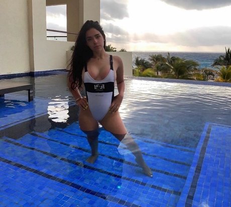 Samantha L