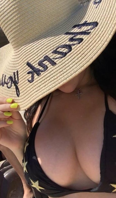 Samantha L