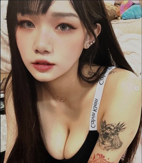 Naken läckt OnlyFans-bild av R11111