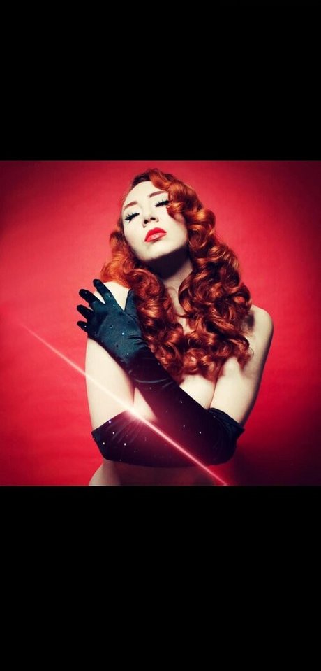 Nøgent lækket OnlyFans-billede af Juliette Electrique