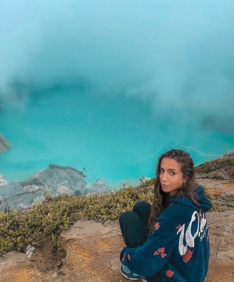 Nahá fotka uniklých OnlyFans od Iulia Girbu