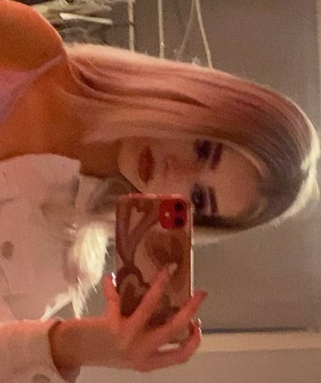 Nahá fotka uniklých OnlyFans od Heyitzrachael