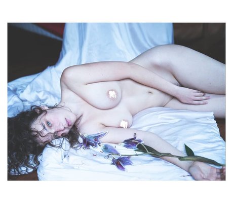 Naakte gelekte OnlyFans-foto van Noa The Model