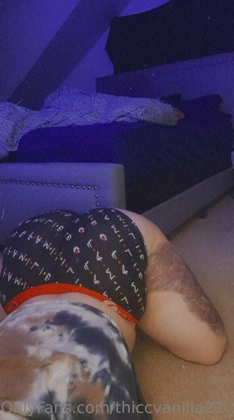 Nahá fotka uniklých OnlyFans od Thiccvanilla21free