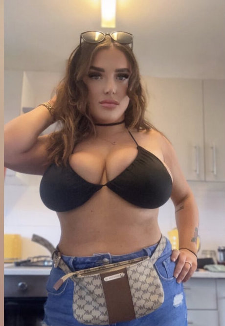Nahá fotka uniklých OnlyFans od Meganxlxm
