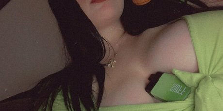 Cocofromthasnow