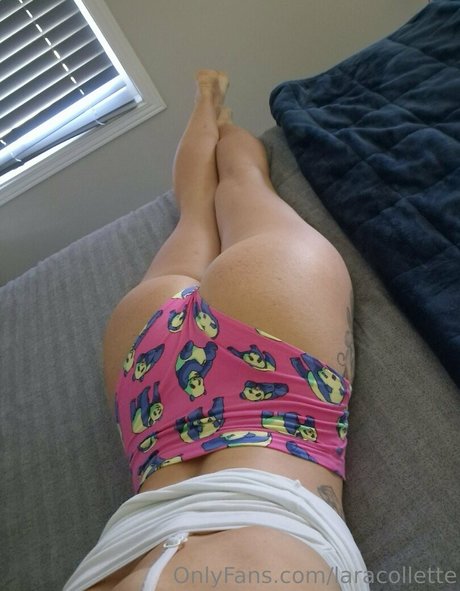 Alasti lekkinud OnlyFans-i pilt Lara Collette