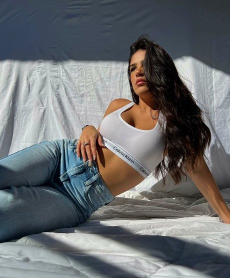 Обнаженная фотография утечки OnlyFans от Giovanna Buscacio