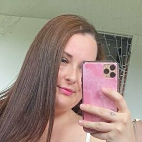 Naakte gelekte OnlyFans-foto van Kiwigirl69