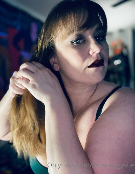 Foto di nudo di fuga di OnlyFans di Lilmspeggysue