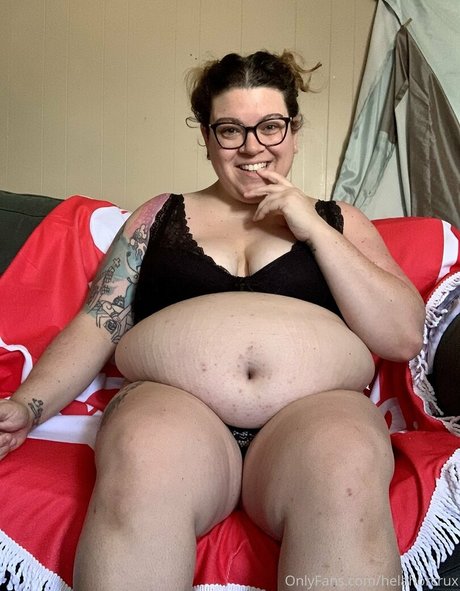 Naken läckt OnlyFans-bild av Helastonedbbw