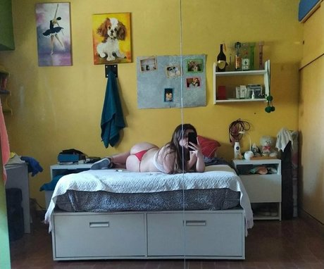 Nahá fotka uniklých OnlyFans od Srtally