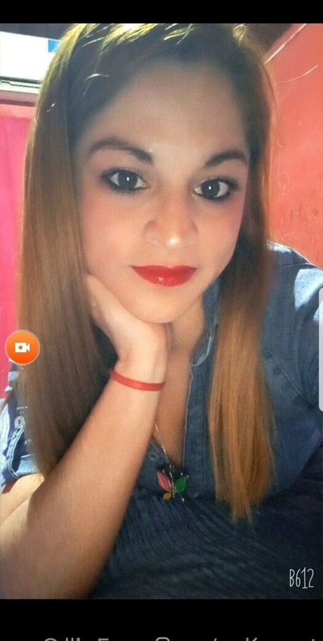 Nahá fotka uniklých OnlyFans od Solanaat