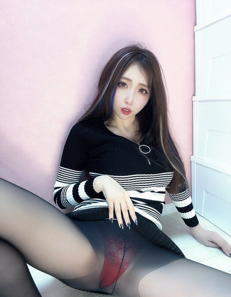 Foto nua vazada do OnlyFans de Momoiro Reku