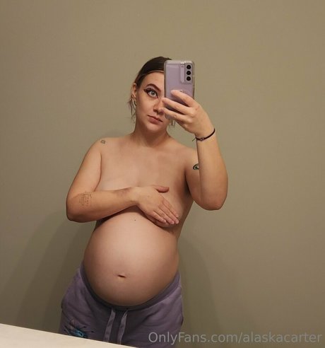 Naken läckt OnlyFans-bild av Alaskacarter