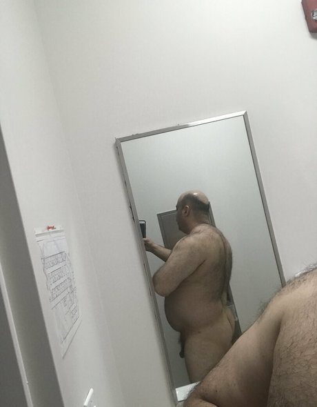 Naakte gelekte OnlyFans-foto van Bullmusclejoe