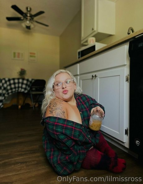 Naken läckt OnlyFans-bild av Lilmissross