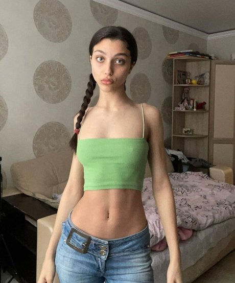 Naken lekkede OnlyFans-bilde av Elfia