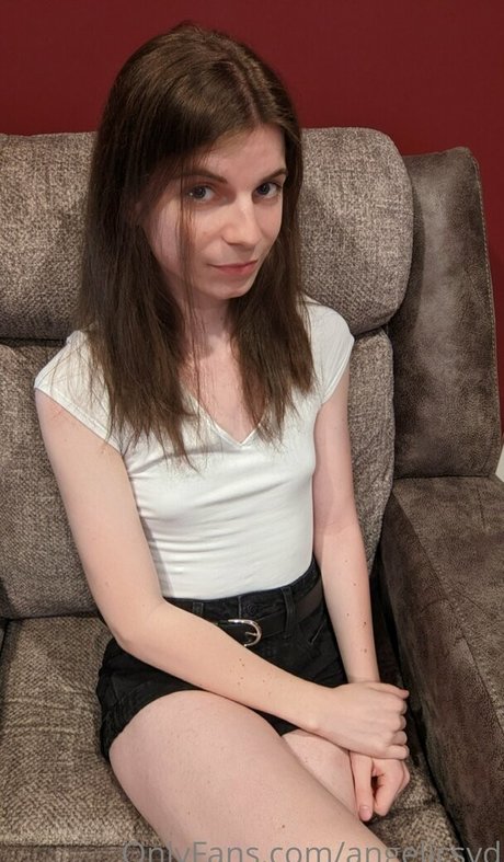 Alaston vuotanut OnlyFans-kuva Angelicsyd