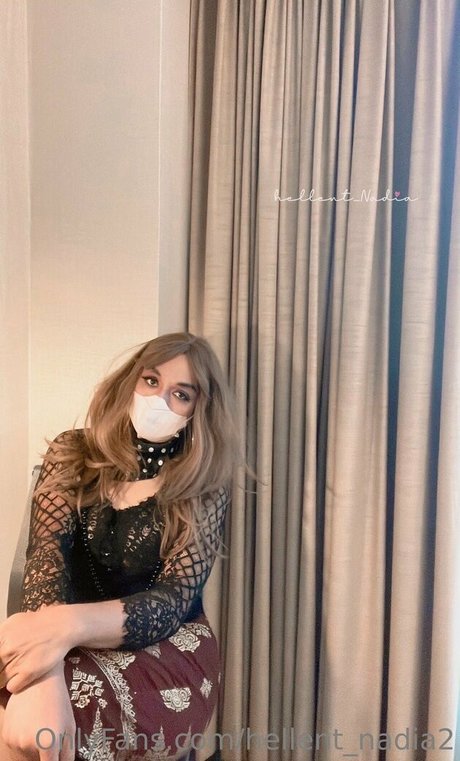 Hellentnadia2