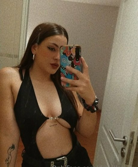 Naken läckt OnlyFans-bild av Drakillmartu