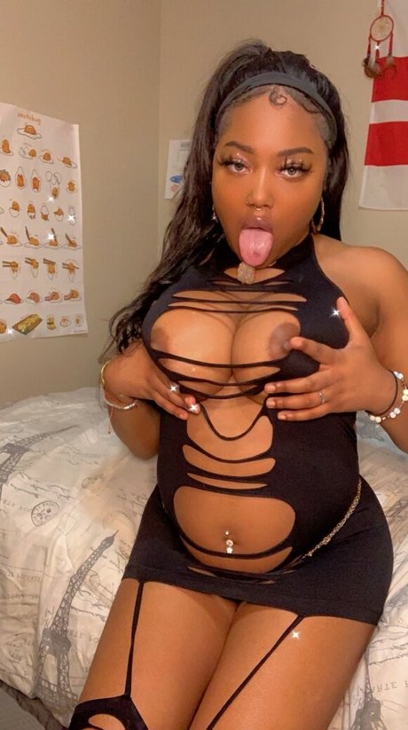 Alaston vuotanut OnlyFans-kuva Kawaiimamii