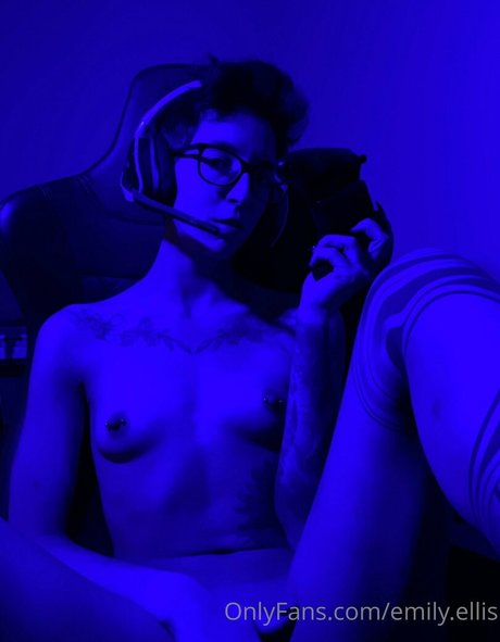 Emilykat  nude leaked OnlyFans photo
