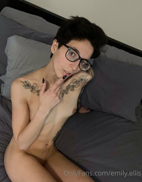Emilykat OnlyFans 유출 누드 사진