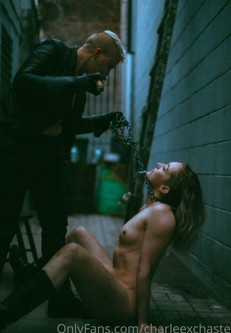 Alasti lekkinud OnlyFans-i pilt Charleexchaste