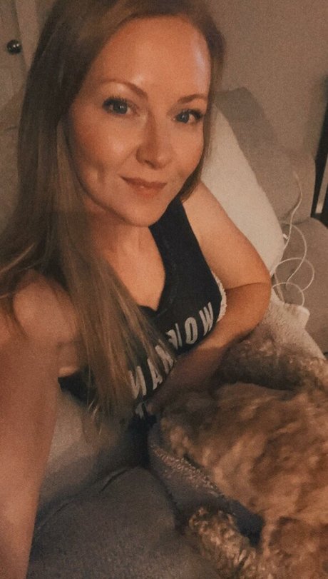 Naakte gelekte OnlyFans-foto van Dailyserena