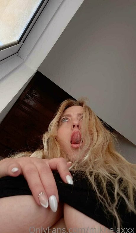 Mikhelaxxx
