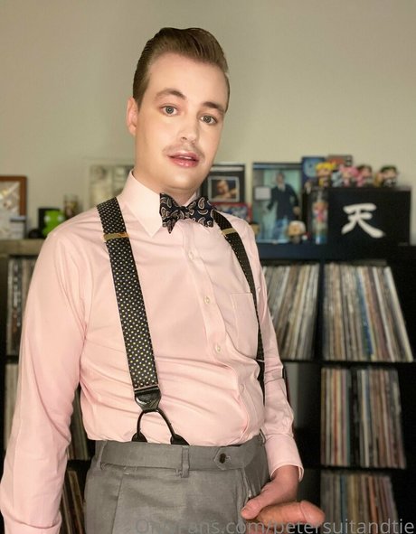 Petersuitandtie