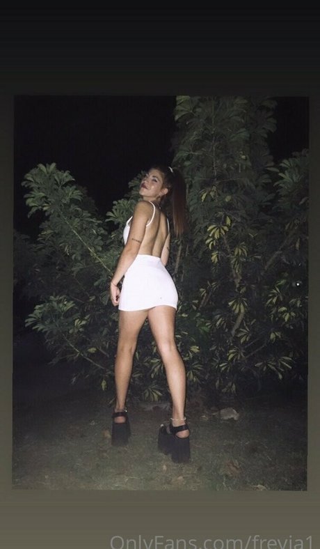 Naakte gelekte OnlyFans-foto van Freyja1