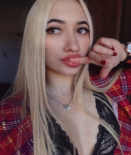 Naken lekkede OnlyFans-bilde av Mily Fidotto