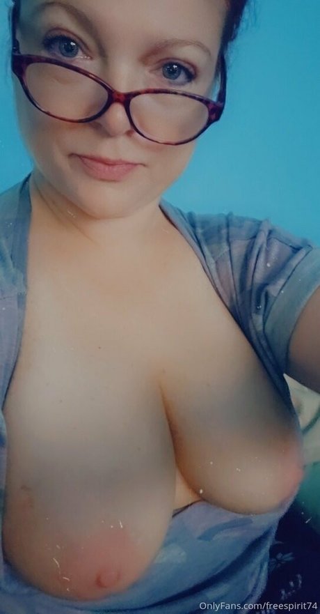 Обнаженная фотография утечки OnlyFans от Gingerhippie74