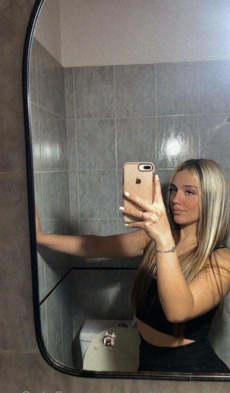 Girlblondehot