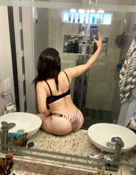 Naken lekkede OnlyFans-bilde av Martinamtz