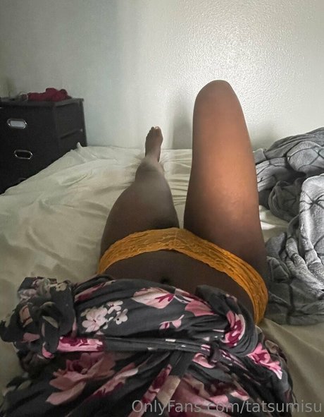 Naakte gelekte OnlyFans-foto van Tatsumisu